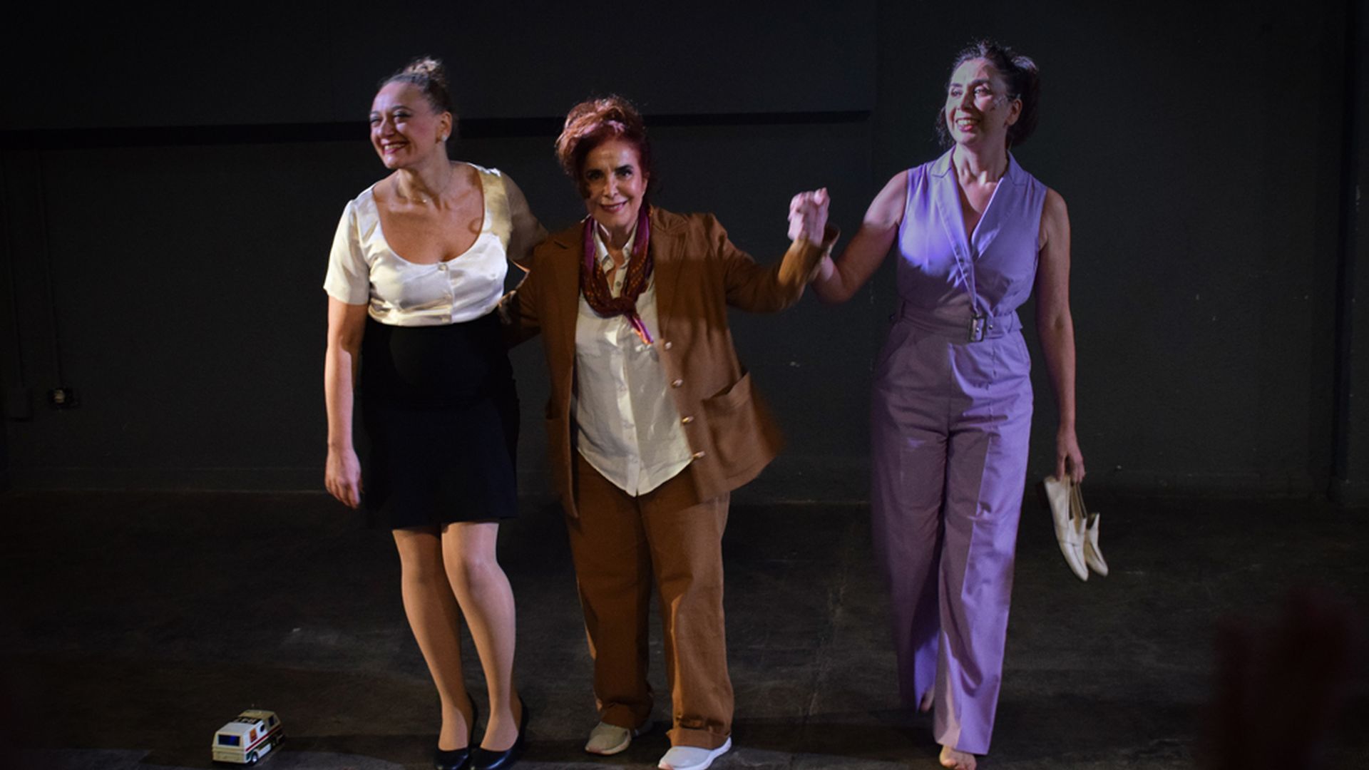 Ese bow-window no es americano